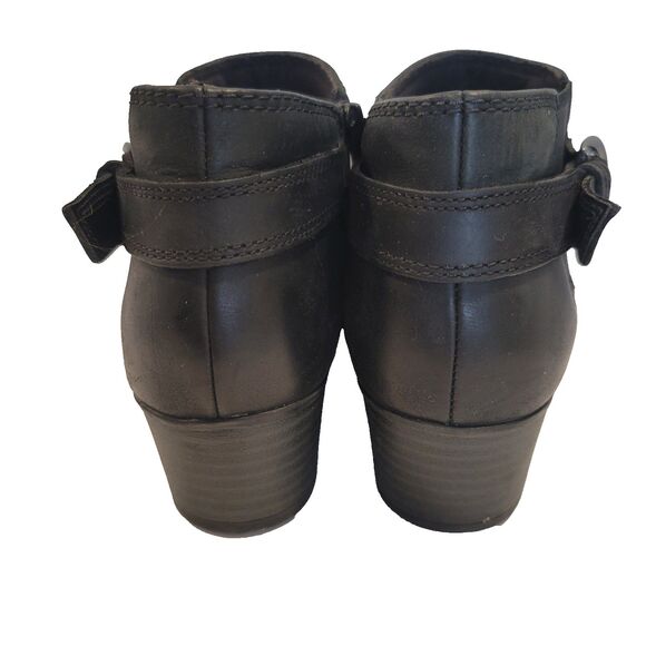 CLARKS Women’s Adreena Field Nubuck Leather Zip Bootie Boots Black Size 7M - Picture 4 of 6